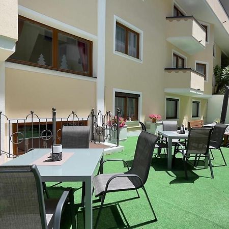 אישגל Hotel Garni Chasa Sulai מראה חיצוני תמונה