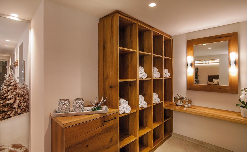 אישגל Hotel Garni Chasa Sulai מראה חיצוני תמונה